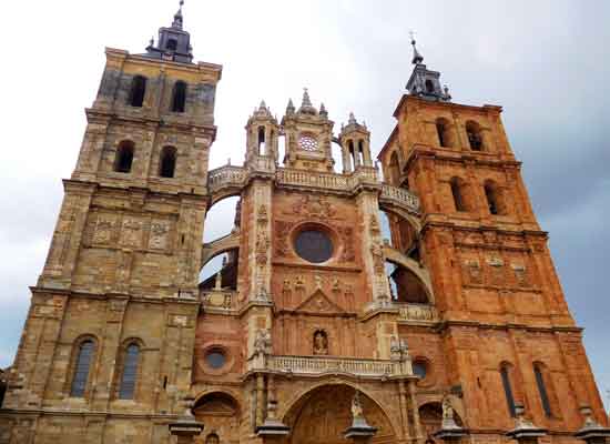Astorga. La cattedrale di Santa María