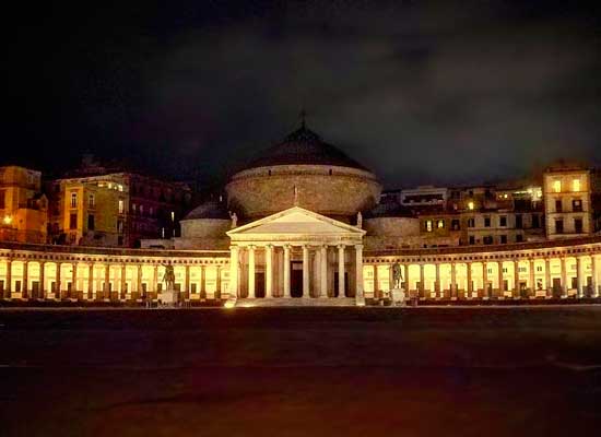 Napoli. Piazza del Plebiscito
