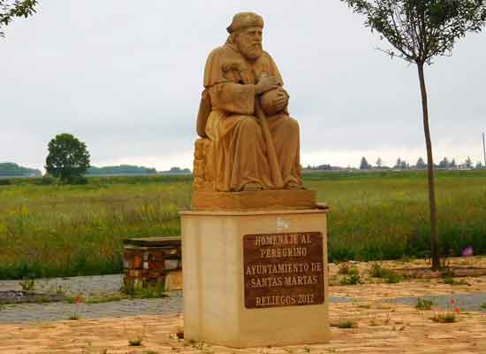 Reliegos. Monumento al pellegrino