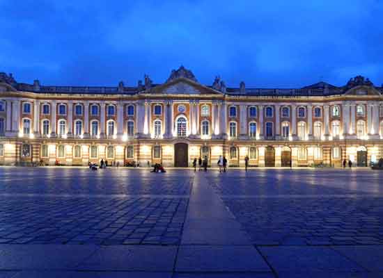 Tolosa. La place du Capitole